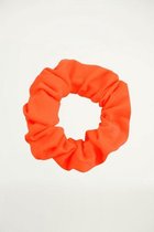 IRSA Scrunchie Velvet Neon Oranje - haarwokkel - Haarelastiek - Haaraccessoire (1 stuk)
