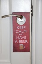 Deur hanger "keep calm and have a beer" in hout