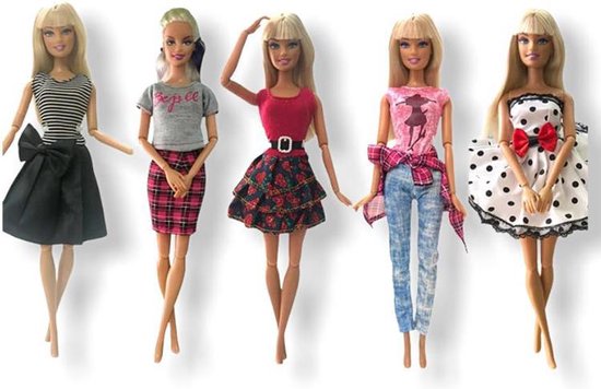 onderhoud Assortiment Uitstekend Poppenkleertjes Isa's friends - 5 Outfits voor poppen - Geschikt voor o.a  Barbie -... | bol.com