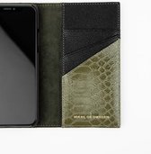 iDeal of Sweden Studio Clutch voor Samsung Galaxy S20+ Green Snake