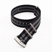 NATO Strap - Horlogebandje - Premium - Zwart / Grijs 'James Bond' - 22 mm - Inclusief Watchtool - Bandjesbaas