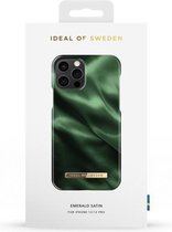 iDeal of Sweden Fashion Backcover iPhone 12, iPhone 12 Pro hoesje - Emerald Satin