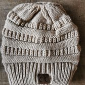 Beanie muts met opening in de kruin voor oa een paardenstaart - Khaki