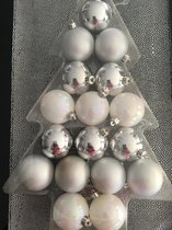 17 Stuks Kerstballen wit/zilver 5cm onbreekbaar