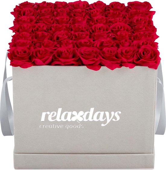 Fleurs de ville-Flowerbox met longlife rozen- 10 witte rozen-zwarte doos Fleurs de ville-Flowerbox met longlife rozen- 10 witte rozen-zwarte doos