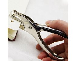 2 stuks ♥  Papier punch - perforator - gaatjesmaker - gatentang ♥ ®Pippashop