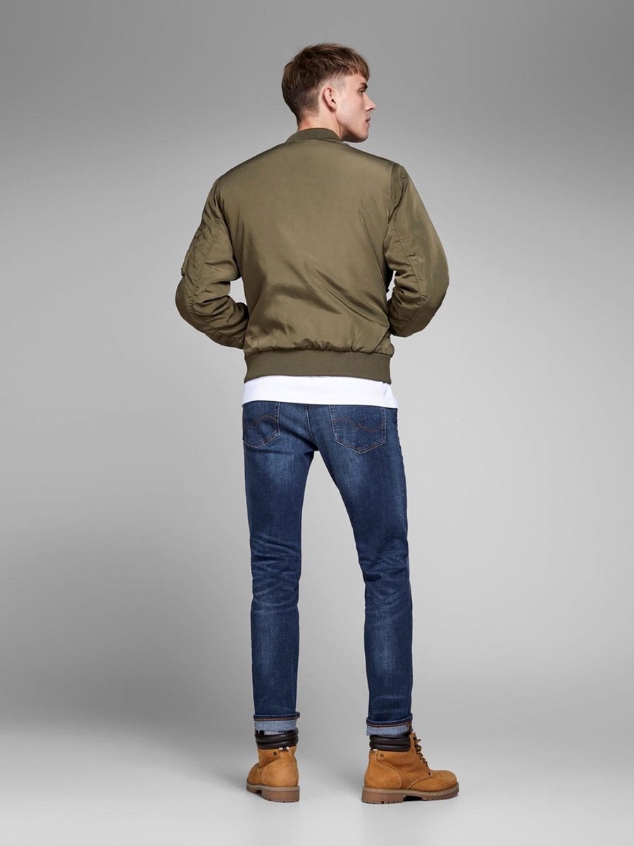 Mejores Marcas de Jeans para Hombre 2025