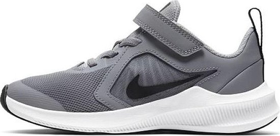 chaussure nike taille 32