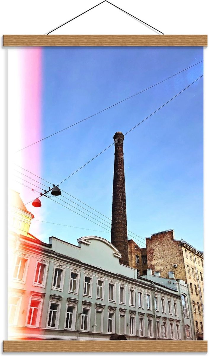 Schoolplaat – Schoorsteen op Gebouw - 40x60cm Foto op Textielposter (Wanddecoratie op Scho