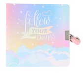 dagboek follow your dreams -  wolkjes en sterretjes met slot roze 17.5 cm hoog bij 14 cm lang inclusief unicorn sleutelhanger