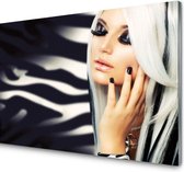 Glasschilderij BEAUTY FASHION GIRL | 4 mm veiligheidsglas | 80 X 60 cm | Blind ophangsysteem | Moderne glazen schilderij