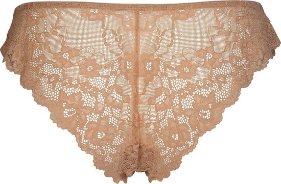 Achterkant van een beige kanten brazilian slip met bloemenpatroon en kanten rand.
