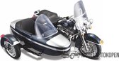 Harley Davidson 2001 FLHRD Road King Classic (Donkerblauw/Zilver) 1/18 Maisto - Modelmotor - Schaal model - Model motor - harley davidson schaalmodel