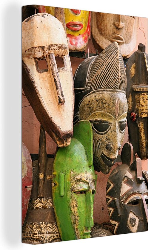Verzameling Afrikaanse maskers aan een muur canvas 2cm 100x150 cm - Foto  print op... | bol