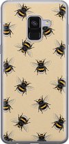 Samsung Galaxy A8 2018 hoesje siliconen - Bijen print - Soft Case Telefoonhoesje - Print / Illustratie - Geel