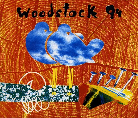 Woodstock 94 logo met twee blauwe vogels, drie spijkers en de tekst 'Woodstock 94'.