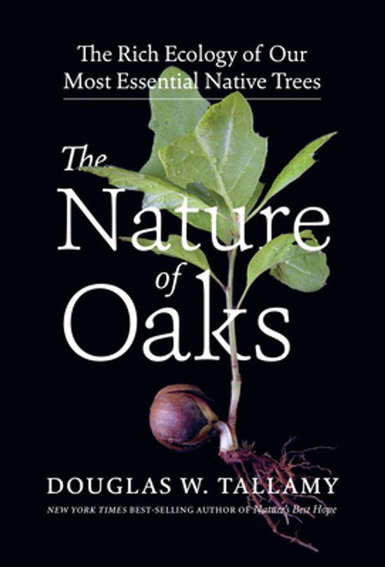 Couverture du livre "The Nature of Oaks" avec une jeune plantule de chêne émergeant d'un gland.