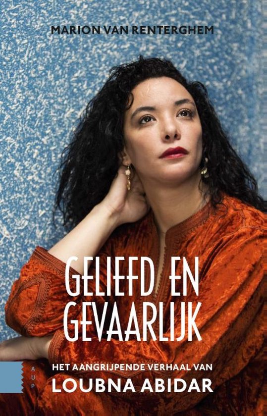 Omslag van Geliefd en gevaarlijk door Marion van Renterghem