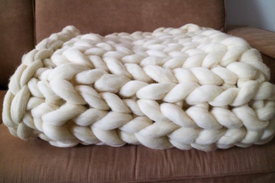HOMEY & STUFF - Fait à la main - tapis en grosse laine tricotée -  couverture en laine... | bol.com