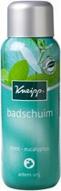 Bol.com 6x Kneipp Badschuim Refreshing Mint Eucalyptus 400 ml aanbieding