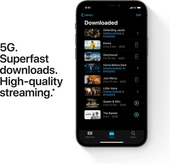 iPhone met 5G-verbinding. Scherm toont gedownloade films en series.