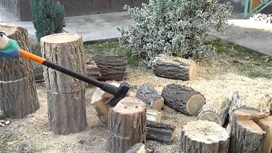 Fiskars Kloofbijl - Splijthamer - Handbijl - X37 van Fiskars — afbeelding 5