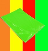 Zwaar, 300 grams fluor karton (16x24 cm) voor hobby in 4 kleuren. (totaal 40 vel)