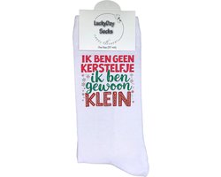 LuckyDay Socks - Grappige Kerst Cadeaus voor Dames en Heren - One Size Sokken met Tekst - Huissokken - Kerstsokken - Geschenk Vrouwen, Mannen , Moeder, Mama, Papa, Vader, Vriend, Vriendin, Zus, Broer, Oma, Opa - Originele Cadeautjes Volwassenen