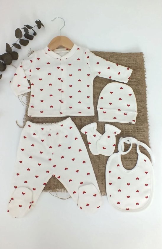 Dutchdreumes baby kraamcadeau babyset Heart newborn maat 50/56 6 delige set 100% katoen