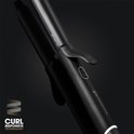 Close-up van de ghd Chronos Curve Classic krultang die de 'Curl Responsive Technology' benadrukt.