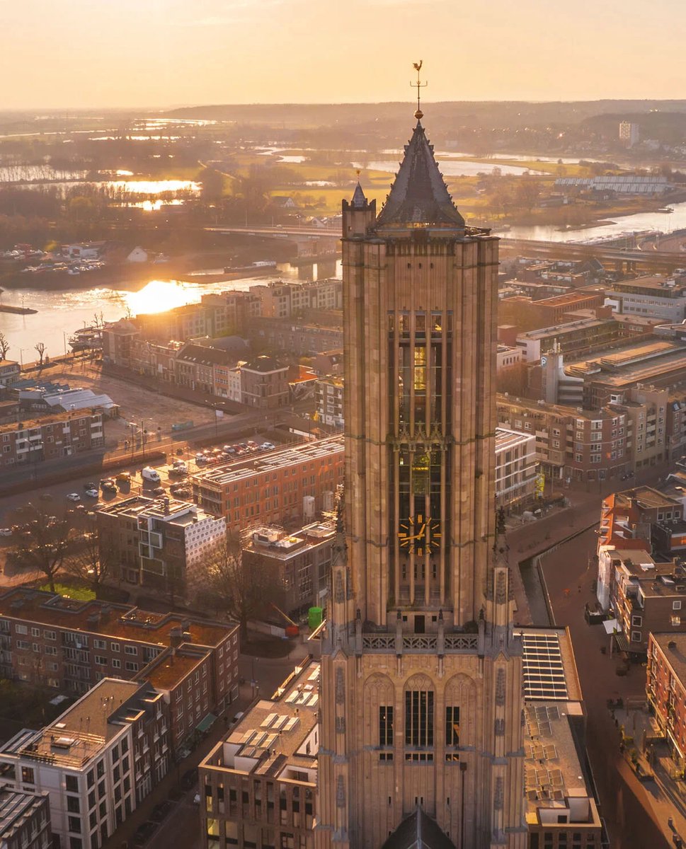 PuzzelUtopia Legpuzzel Skyline van Arnhem
