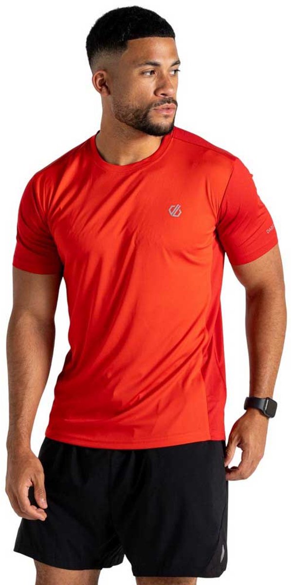 Dare2b Discernible Iii T-shirt Met Korte Mouwen Man Rood