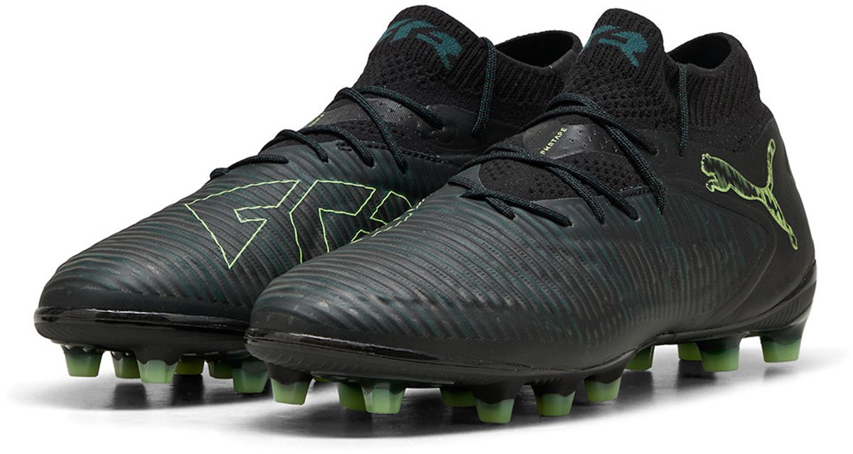 Zwarte Puma Future 8 Ultimate Ag voetbalschoenen, EU 46, met FUZIONFIT³ technologie voor een nauwsluitende pasvorm.