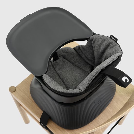Hannie - Draagbare Kinderstoel en Stoelverhoger Charcoal Black - Meegroei van 6 Maanden tot 5 Jaar - Inclusief Zitje en Draagtas van Merkloos — afbeelding 3