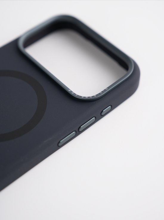 Greenwich Blake MagSafe iPhone 15 Pro Max Hoesje Beluga