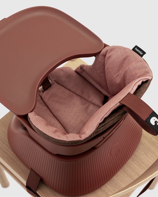 Hannie - Draagbare Kinderstoel en Stoelverhoger Mahogany Red - Meegroei van 6 Maanden tot 5 Jaar - Inclusief Zitje en Draagtas van Merkloos — afbeelding 2