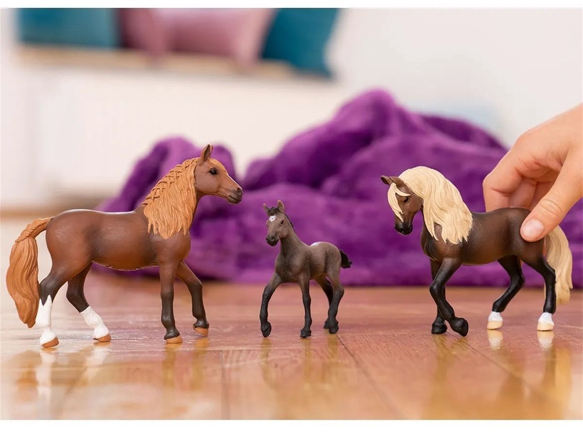 Schleich Horse Club Paso Peruano hengst speelfiguur paard. — cadeau in Spellen & Speelgoed - foto 2