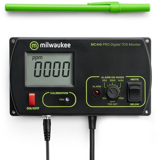 Milwaukee MC410 PRO Digitale TDS Monitor met groen pennetje.