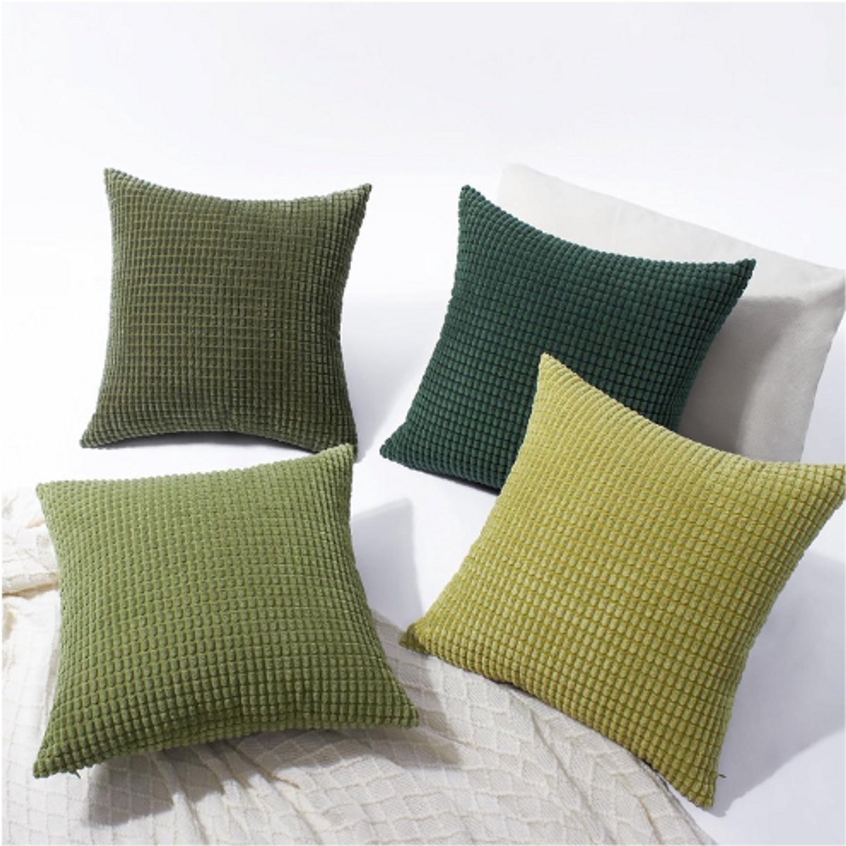 BOG Kerst Kussenhoezen 65x65 Cm - Set Van 4 - Groene Corduroy Fluwelen Kussenhoezen - Grote Sierkussenhoezen Voor Bank En Slaapkamer