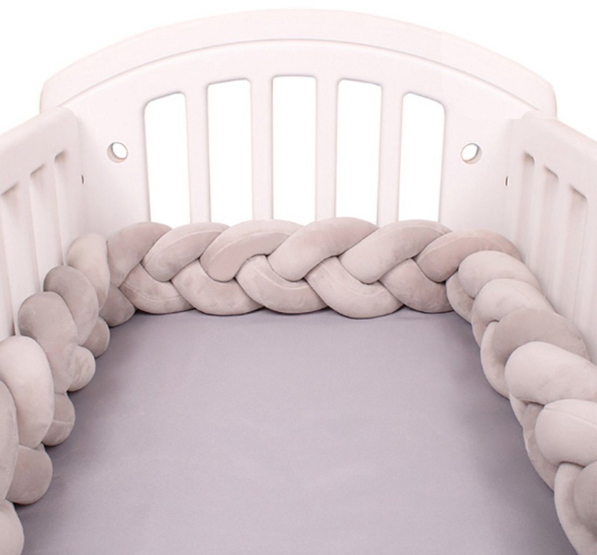 Baby Bed Bumper gevlochten, boxomrander, hoofdbeschermer, bedbumper,boxrand (2 meter) van Baby-slofje.nl , Grijs