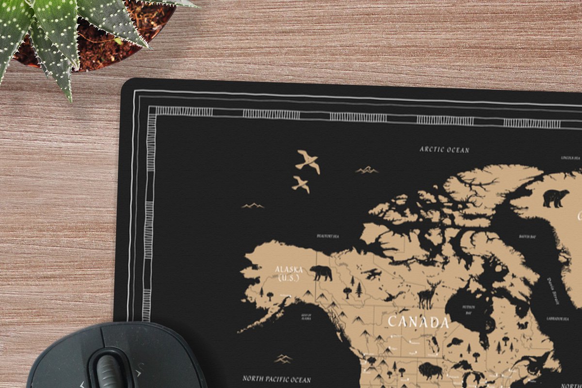 Muismat XXL 120x80 cm - Bureau onderlegger - Bureau mat Wereldkaart - Beige - Zwart - Bureaumat - Gaming mousepad xl - Bureaulegger groot - Computer deskmat