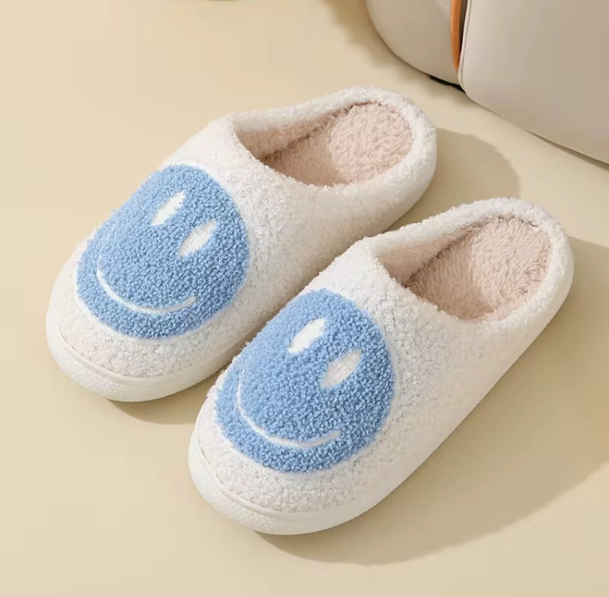 Smiley Pantoffels van Baby-Slofje - Smiley Sloffen - Pantoffels - Sloffen - instappers - Kinderen - Wit/Lichtblauw - Maat 36/37