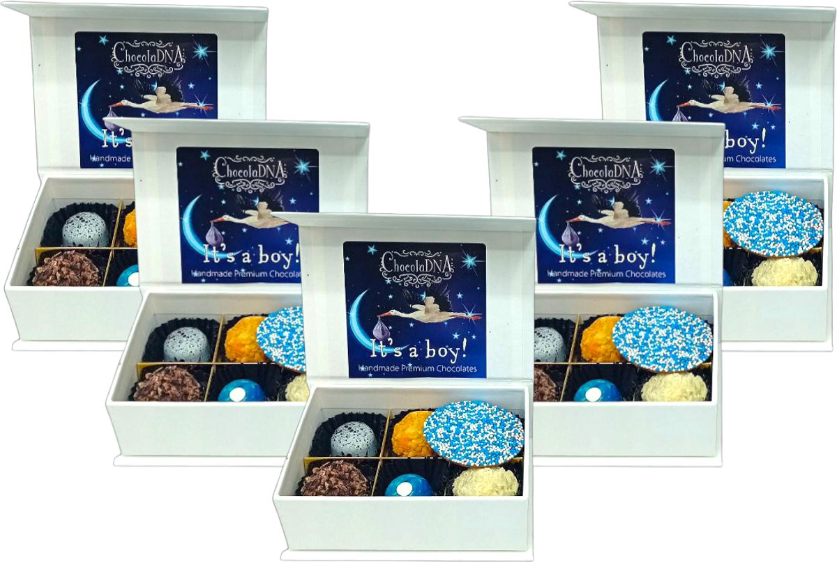 Geboortebox Mini 5x6 It's a Boy luxe chocolade Truffels & Pralines: Geboortebox_Geboortecadeau_Kraamcadeau_Cadeau Baby_Handgemaakte chocolade geboorte cadeau_Chocoladetruffels_Bonbons_Geschenkdoos_Moeder_Vegatarisch_Baby Love
