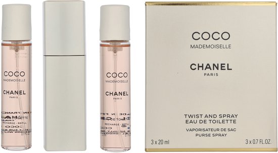 Chanel Coco Mademoiselle Eau de Toilette Twist and Spray set met drie flacons en een zilverkleurige verstuiver.