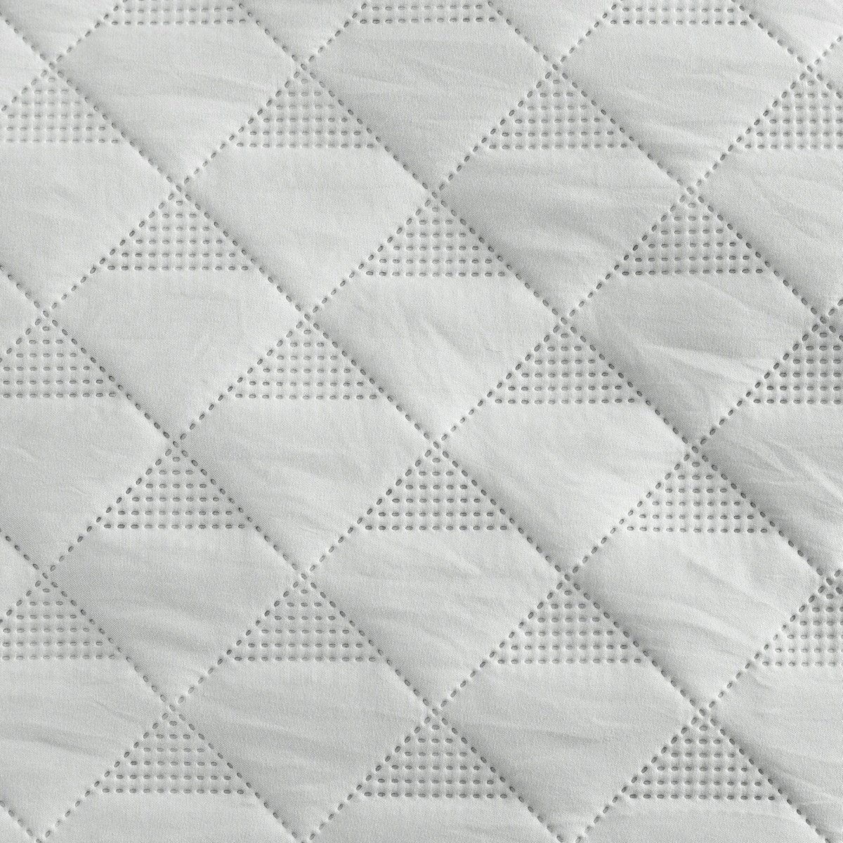 Gewatteerde sprei 200x220 met volant - VANESA - Grijs