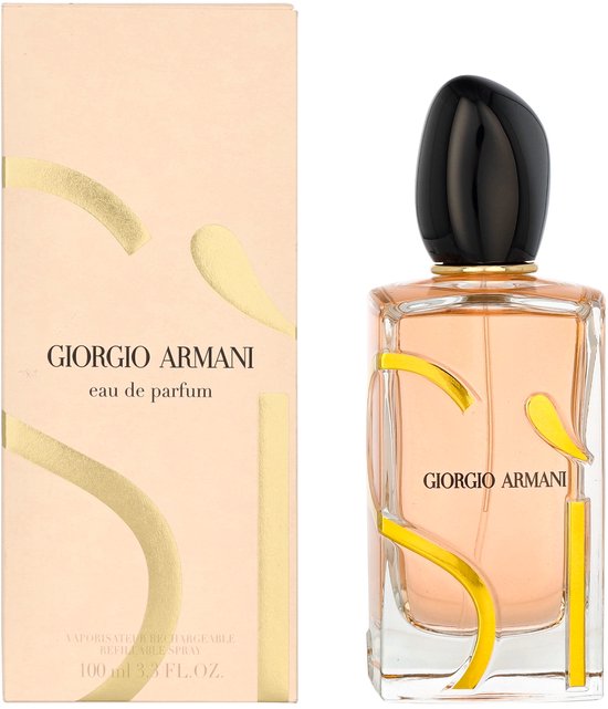 Giorgio Armani Si eau de parfum fles (100ml) met goudkleurige lijnen en bijpassende doos.
