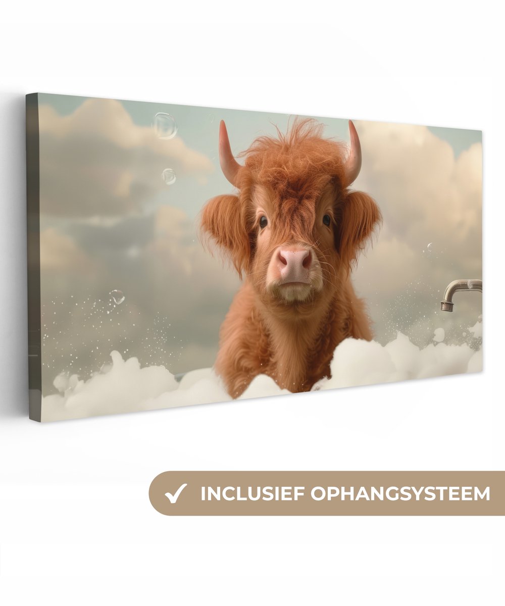 Canvas schilderij 300x140 cm - Wanddecoratie badkamer Schotse hooglander - Bad - Schuim -