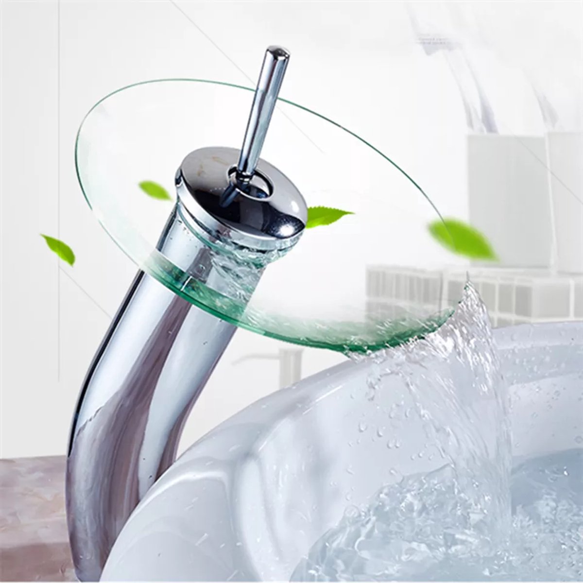 Hoge Glazen Watervalkraan met schijf waar het water afloopt mooi design koopje