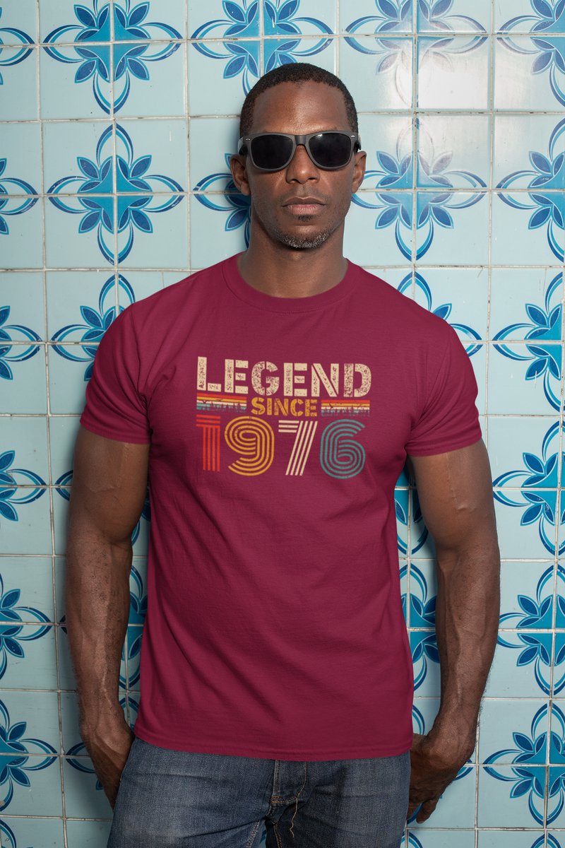 1976 Jaar Rood T-shirt Heren - Maat L - Legend Since - Retro - Verjaardag Cadeau Mannen - Limited Edition