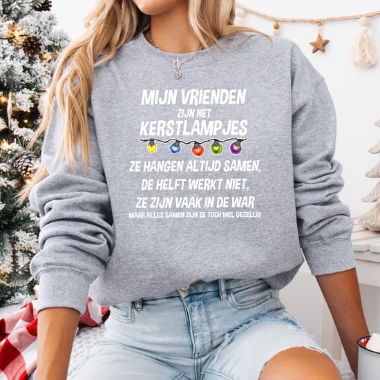 Uniseks kersttrui: Mijn Vrienden zijn net kerstlampjes- Grijs Maat L- Foute kersttrui. kerst Sweater